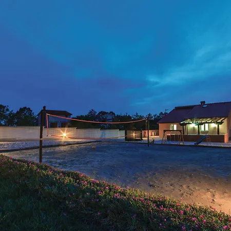 Casa For 8 People Near Pula With Volleyball Pitch And Children Playground Filipana