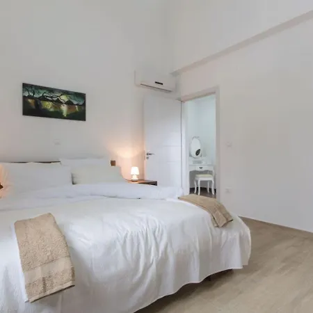Casa For 8 People Near Pula With Volleyball Pitch And Children Playground Villa *