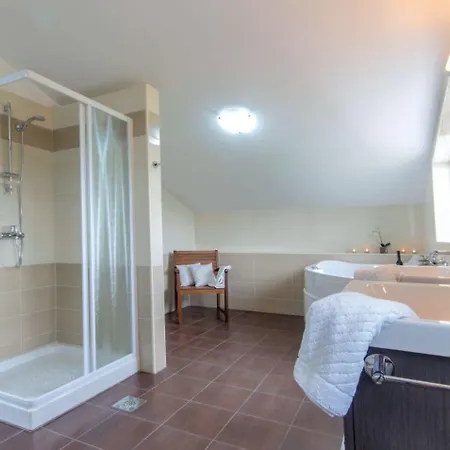 Casa For 8 People Near Pula With Volleyball Pitch And Children Playground Villa *