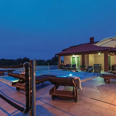 Casa For 8 People Near Pula With Volleyball Pitch And Children Playground Villa Filipana