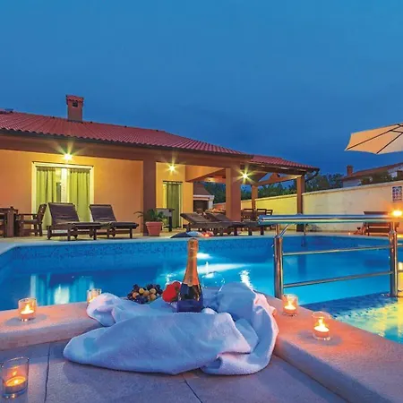 Casa For 8 People Near Pula With Volleyball Pitch And Children Playground Villa