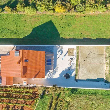 Casa For 8 People Near Pula With Volleyball Pitch And Children Playground Villa Filipana